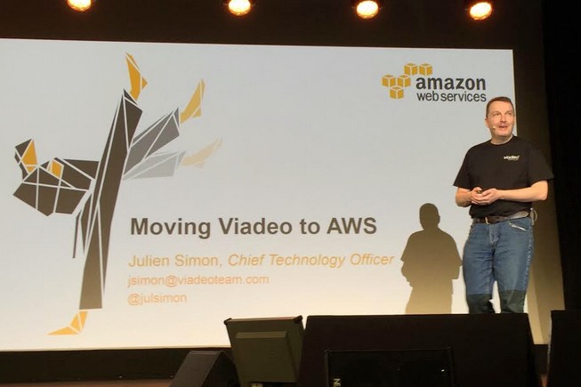 Chez Viadeo, tout est du code placé chez Amazon, plus besoin de Data Center