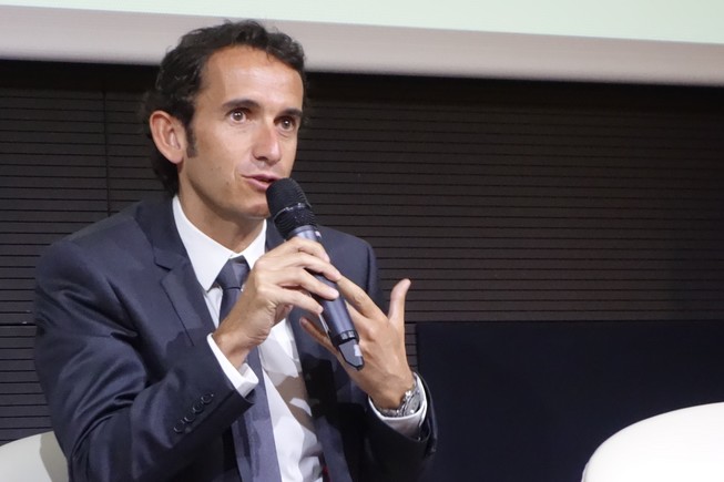 « Je ne crois plus aux directions digitales, » déclare Alexandre Bompard, PDG de la Fnac