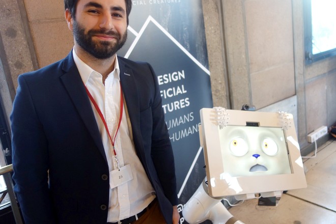 Le robot d’accueil de Spoon ne veut pas décevoir comme celui d’Aldebaran