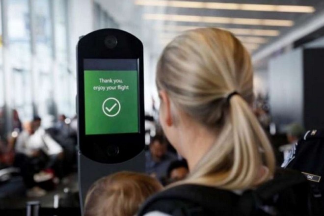 La reconnaissance faciale se répand rapidement dans les aéroports américains