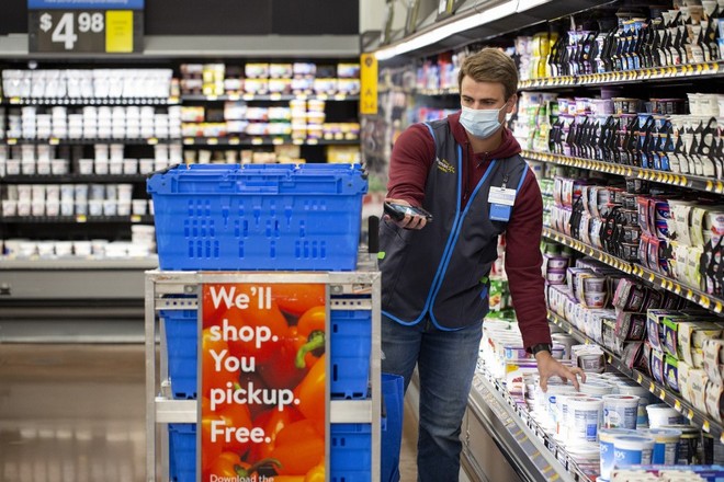 Walmart apprend en marchant pour son e-commerce dopé par le Coronavirus