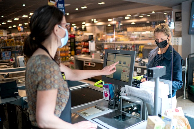 Carrefour met fin à la distribution automatique des tickets de caisse papier