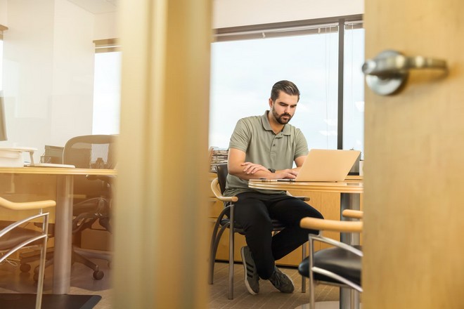 Flex Office : la banque Natixis gère l’occupation des bureaux via des capteurs de présence