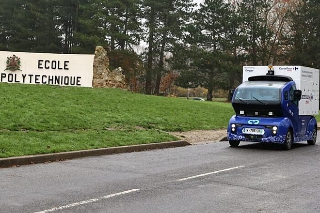 Premier véhicule autonome de livraison chez Carrefour